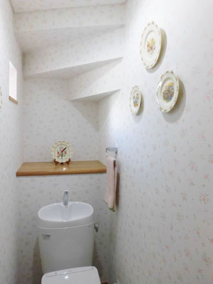 木目のぬくもりが味わい深いキッチンに